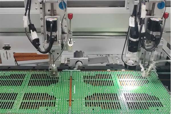 Screw tightening machine for LED display modules